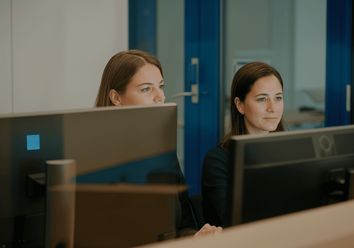 Managing, analysing and maintaining documents can be time-consuming and risky, regardless of the size of your organisation.